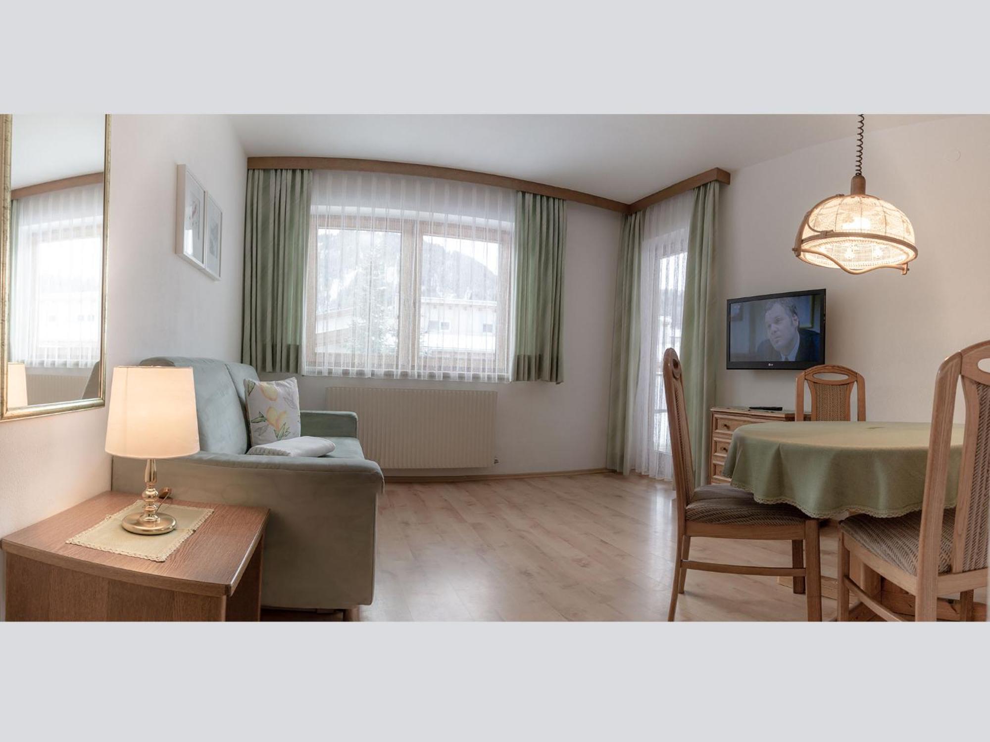 Das Alpenblick & Outdoor Lodge เนาดาส ภายนอก รูปภาพ
